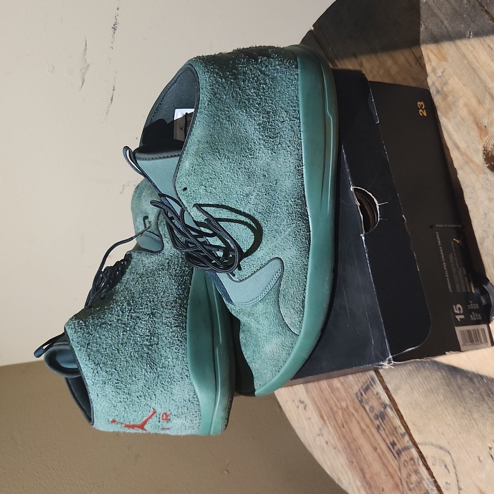 Jordan Eclipse - image 2